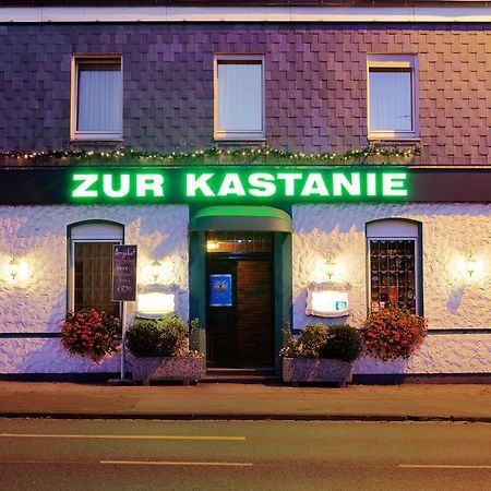 ホテル Zur Kastanie ミュルハイム・アン・デア・ルール エクステリア 写真